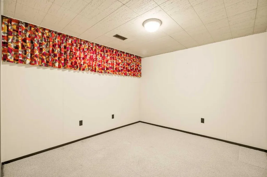 3227 Boulton Road NW Calgary AB T2L 1M2