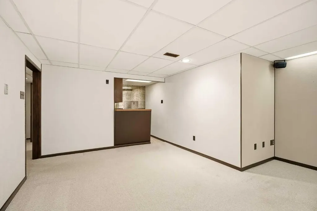 3227 Boulton Road NW Calgary AB T2L 1M2