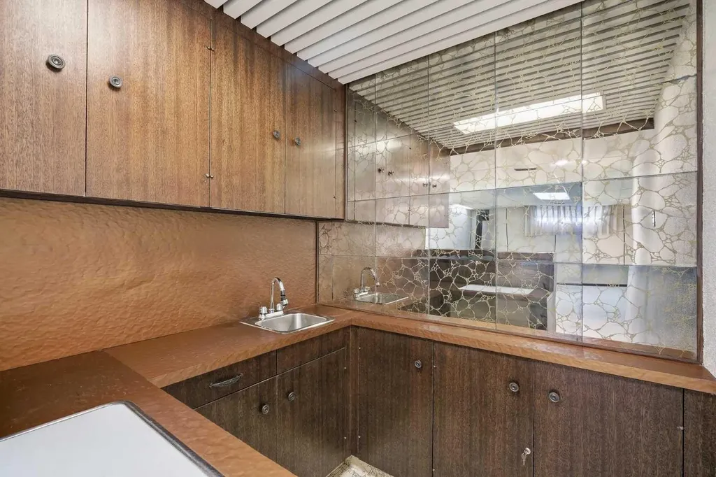 3227 Boulton Road NW Calgary AB T2L 1M2