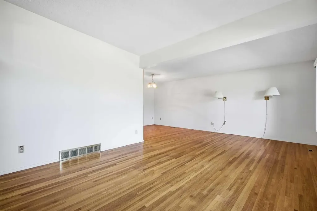 3227 Boulton Road NW Calgary AB T2L 1M2