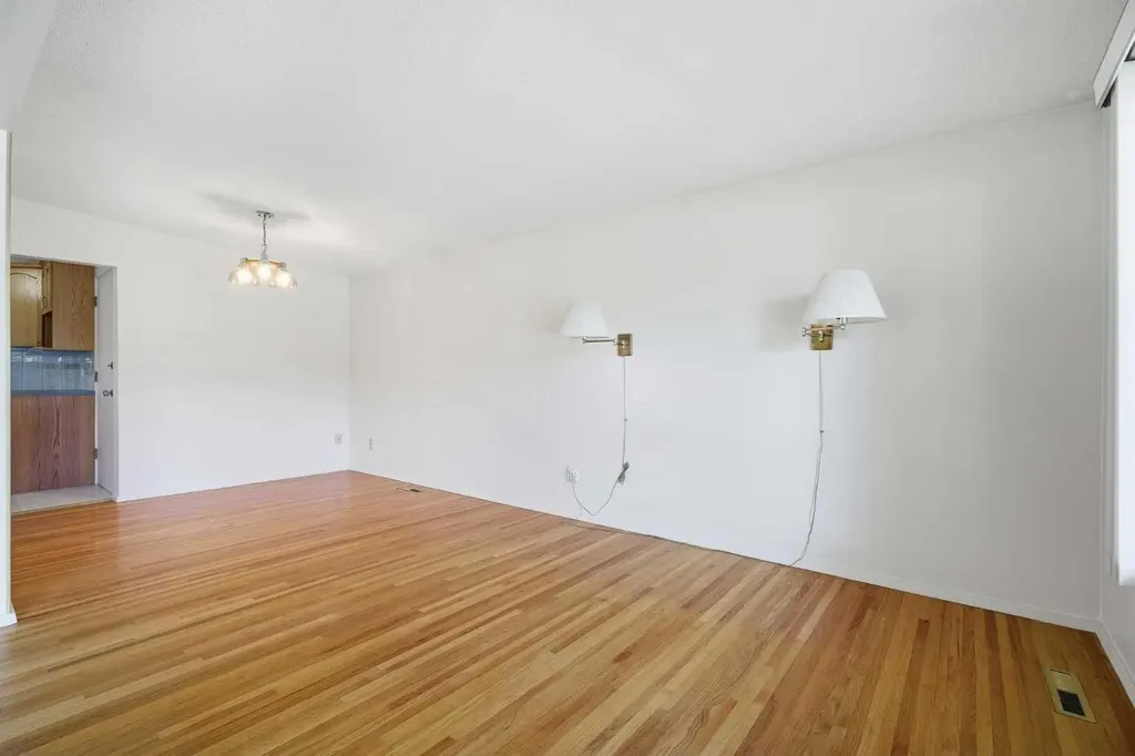 3227 Boulton Road NW Calgary AB T2L 1M2