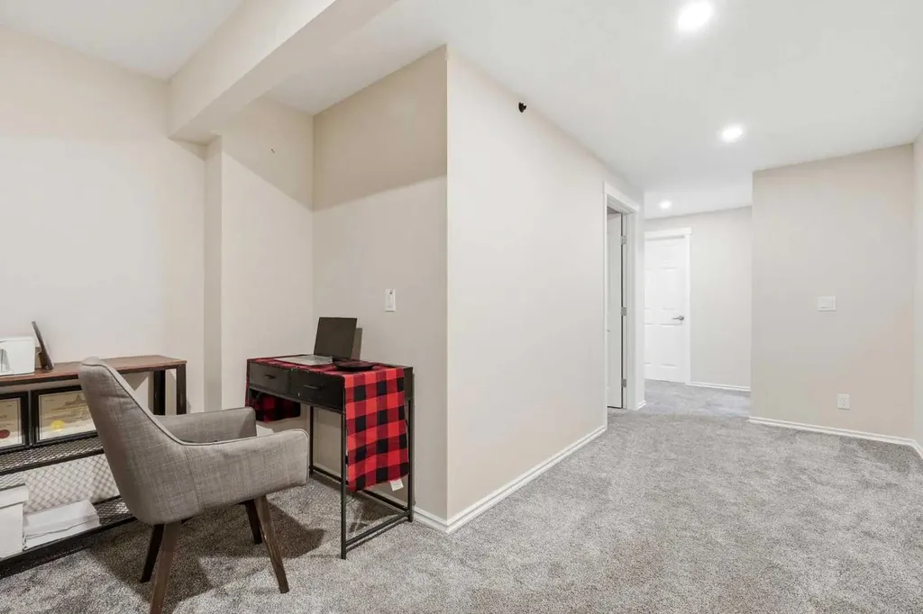 17 Mahogany Terrace SE Calgary AB T3M 0R5