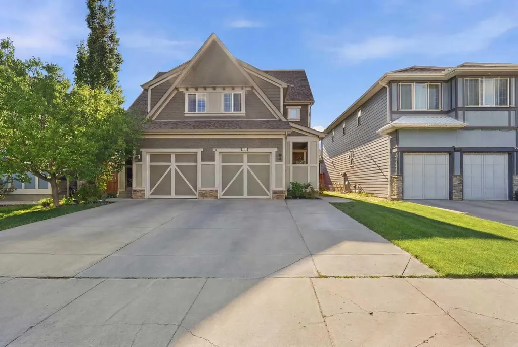 17 Mahogany Terrace SE Calgary AB T3M 0R5