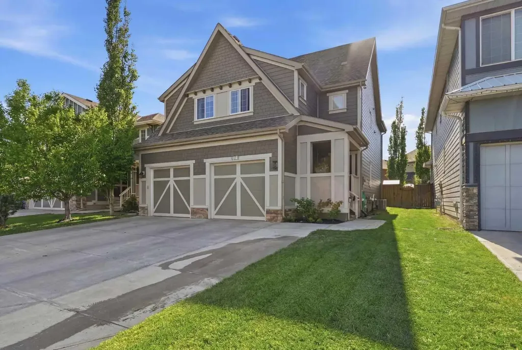 17 Mahogany Terrace SE Calgary AB T3M 0R5