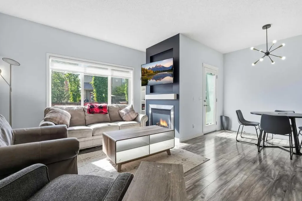 17 Mahogany Terrace SE Calgary AB T3M 0R5