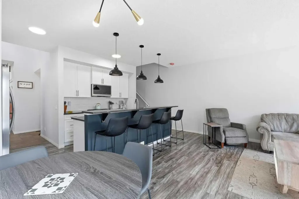 17 Mahogany Terrace SE Calgary AB T3M 0R5