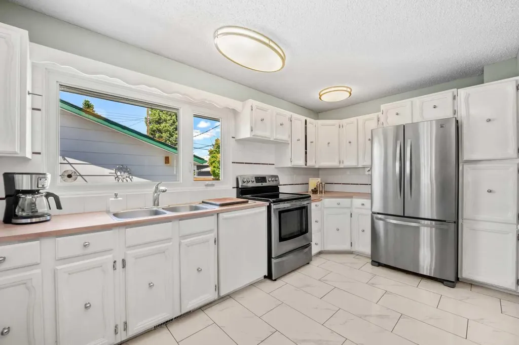 32 Lake Crimson Close SE Calgary AB T2J 3K7