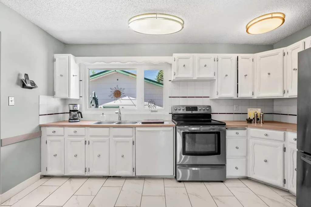 32 Lake Crimson Close SE Calgary AB T2J 3K7