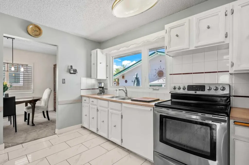 32 Lake Crimson Close SE Calgary AB T2J 3K7