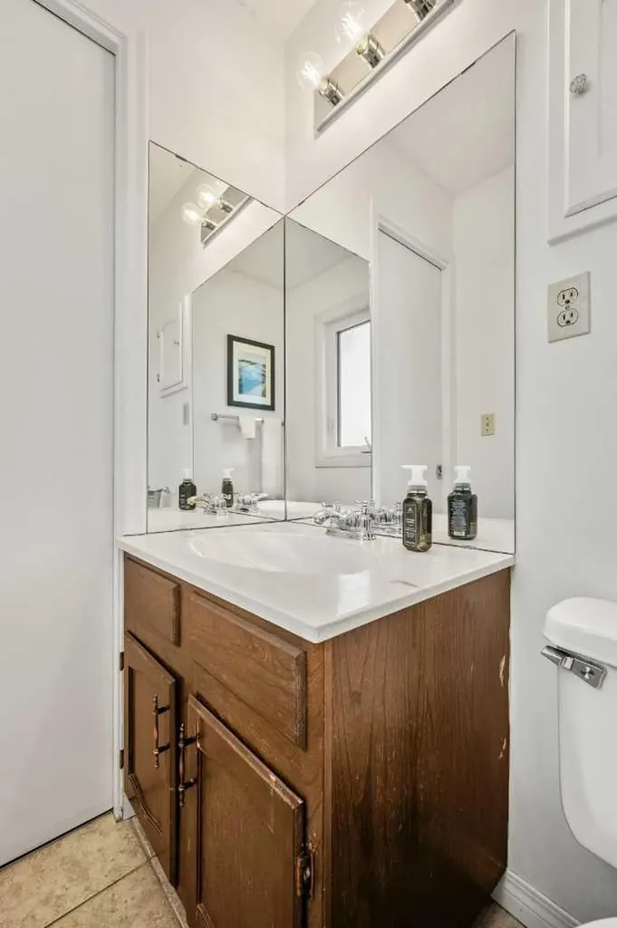 32 Lake Crimson Close SE Calgary AB T2J 3K7