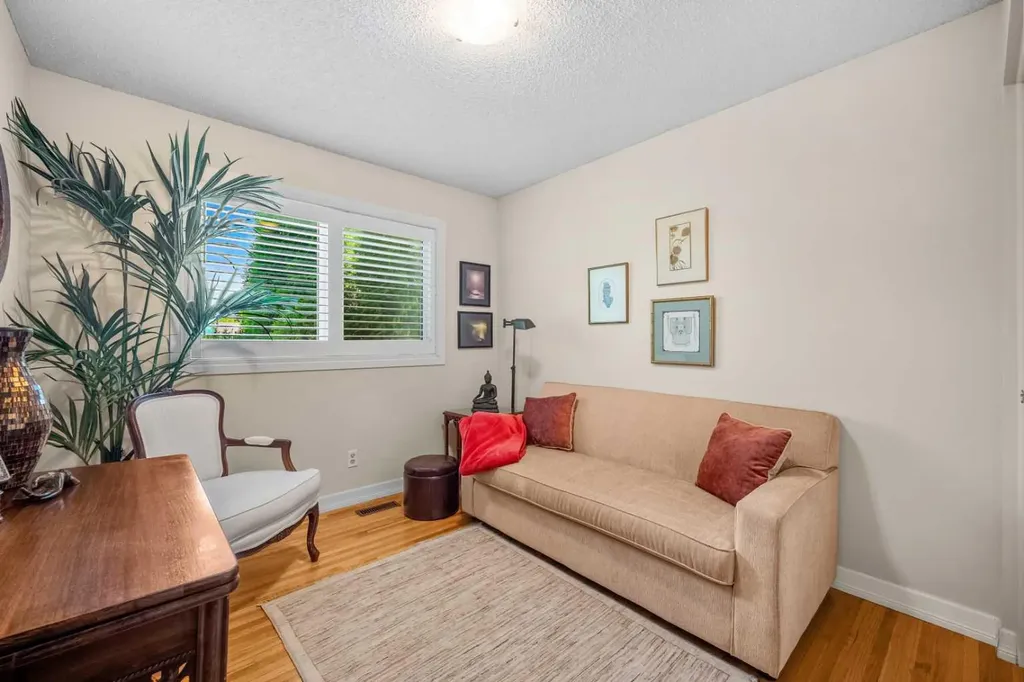 32 Lake Crimson Close SE Calgary AB T2J 3K7