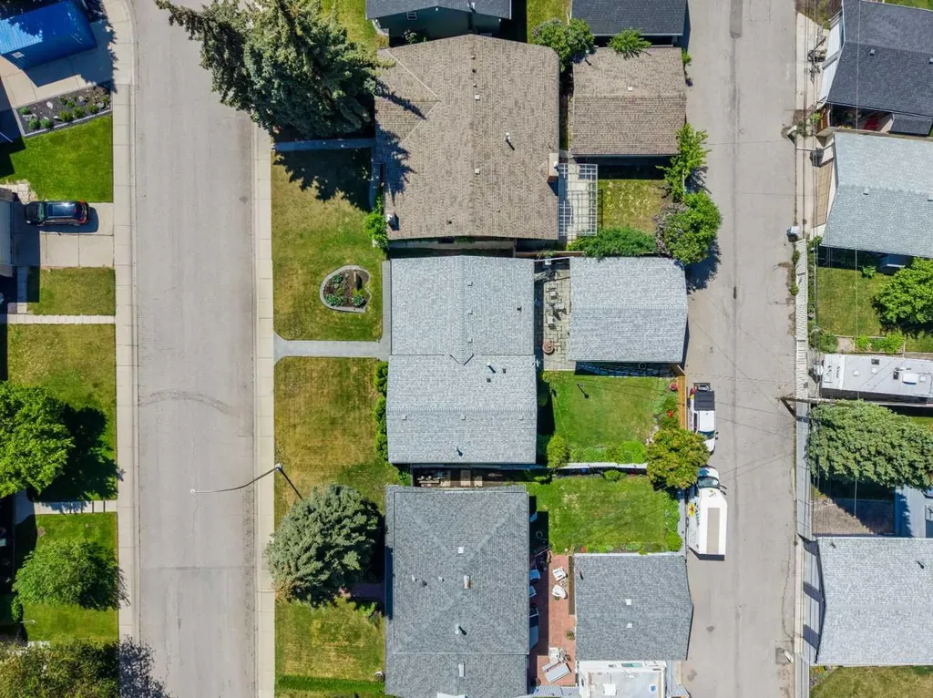 32 Lake Crimson Close SE Calgary AB T2J 3K7