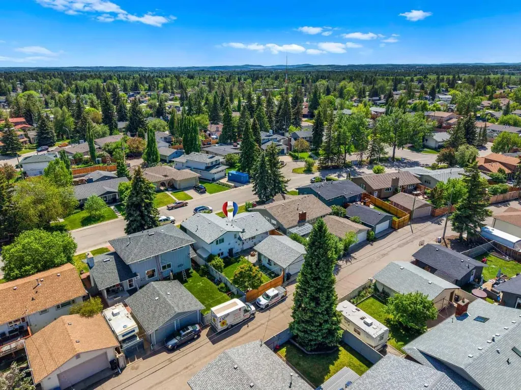 32 Lake Crimson Close SE Calgary AB T2J 3K7