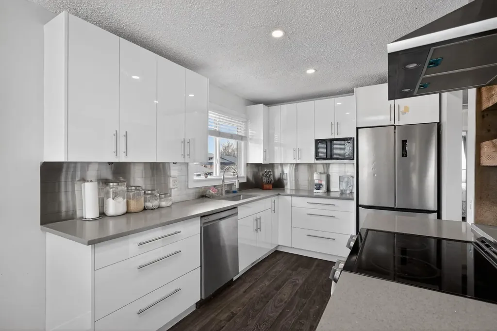 1 Templemont Road NE Calgary AB T1Y 5A2