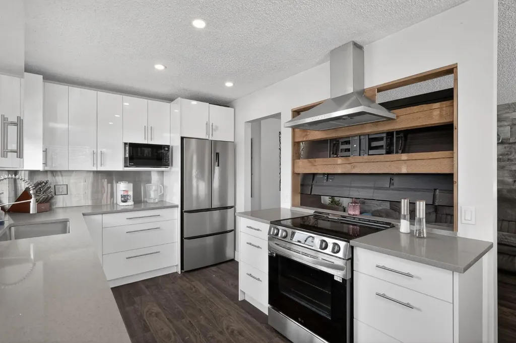 1 Templemont Road NE Calgary AB T1Y 5A2