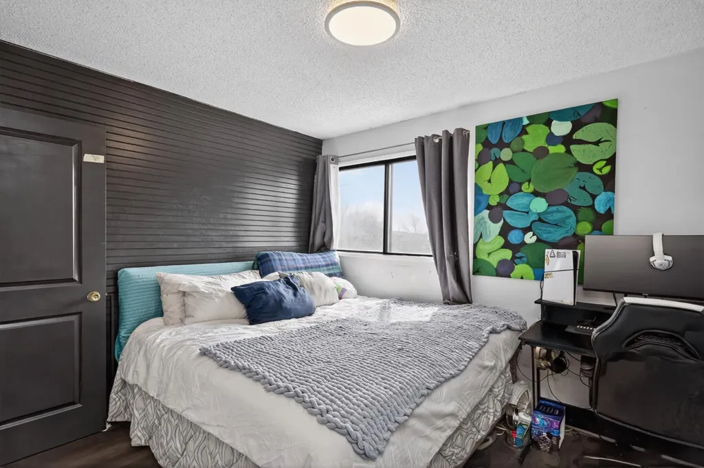 1 Templemont Road NE Calgary AB T1Y 5A2
