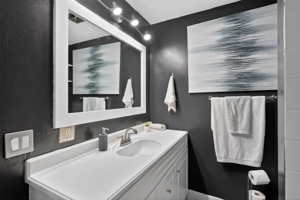 1 Templemont Road NE Calgary AB T1Y 5A2