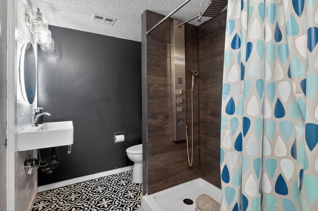 1 Templemont Road NE Calgary AB T1Y 5A2