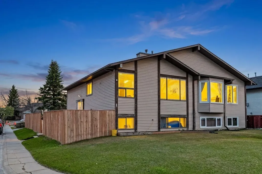 1 Templemont Road NE Calgary AB T1Y 5A2