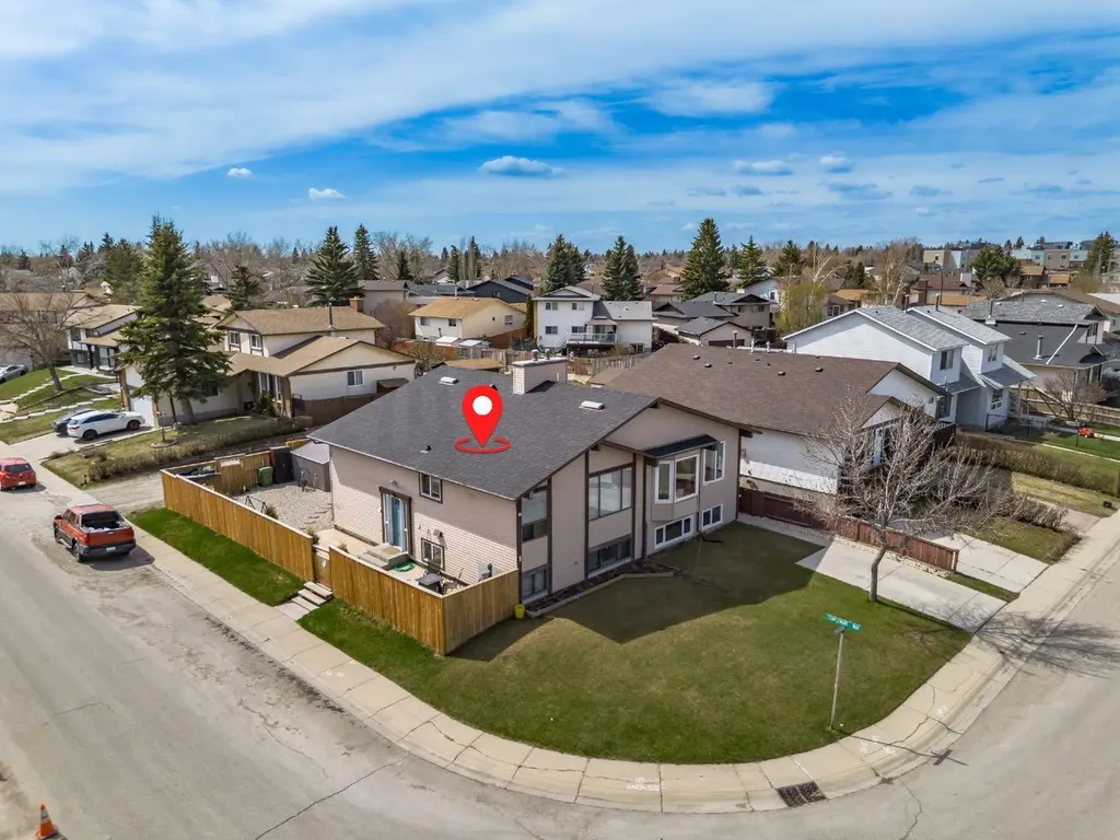 1 Templemont Road NE Calgary AB T1Y 5A2