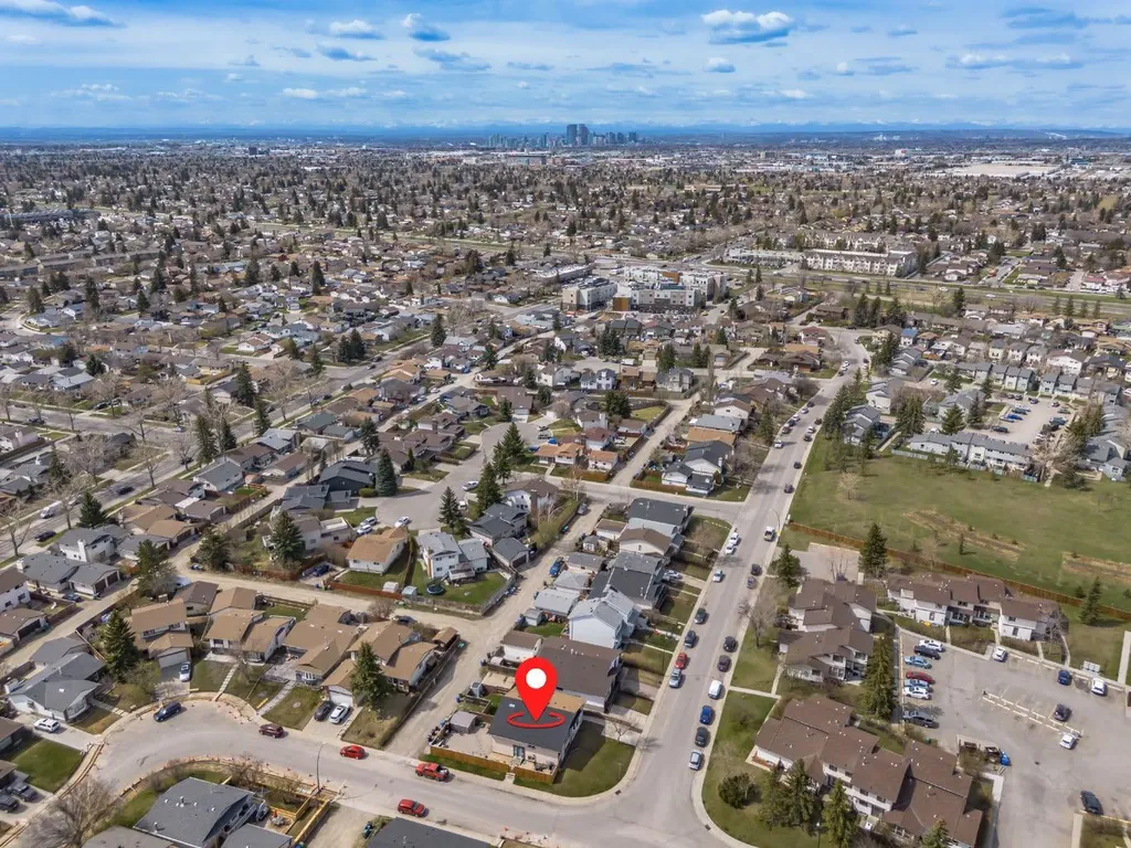 1 Templemont Road NE Calgary AB T1Y 5A2