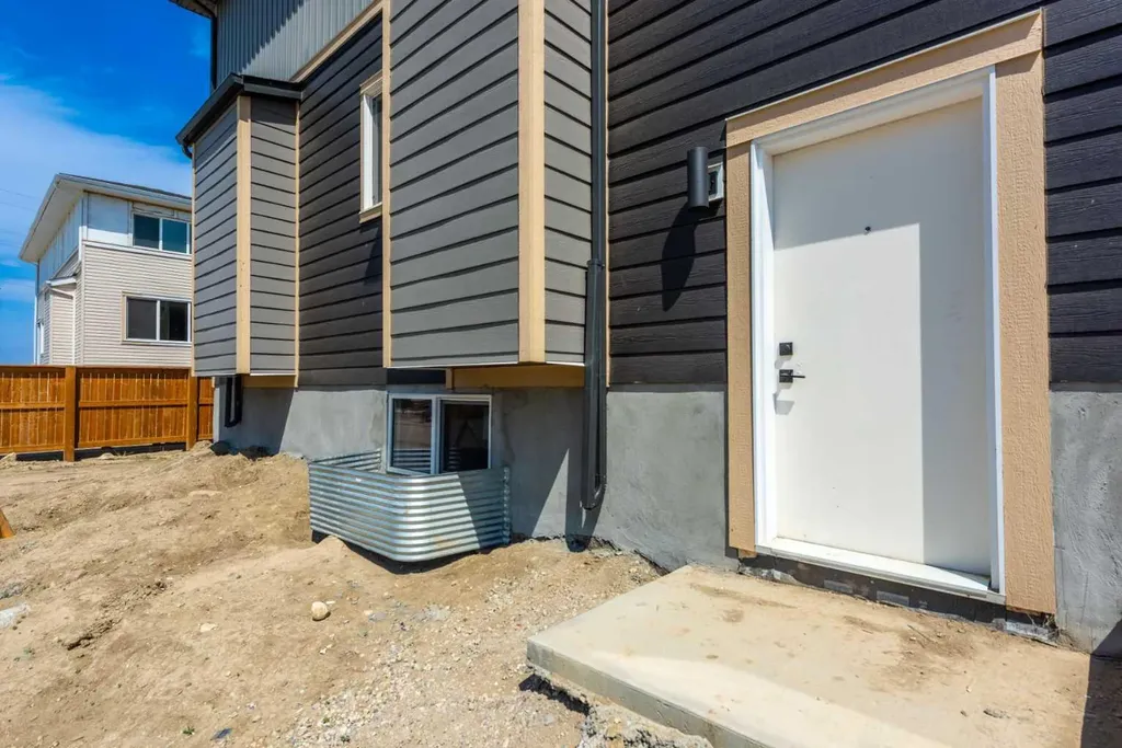 41 Waterford Place Chestermere AB T1X 3B3