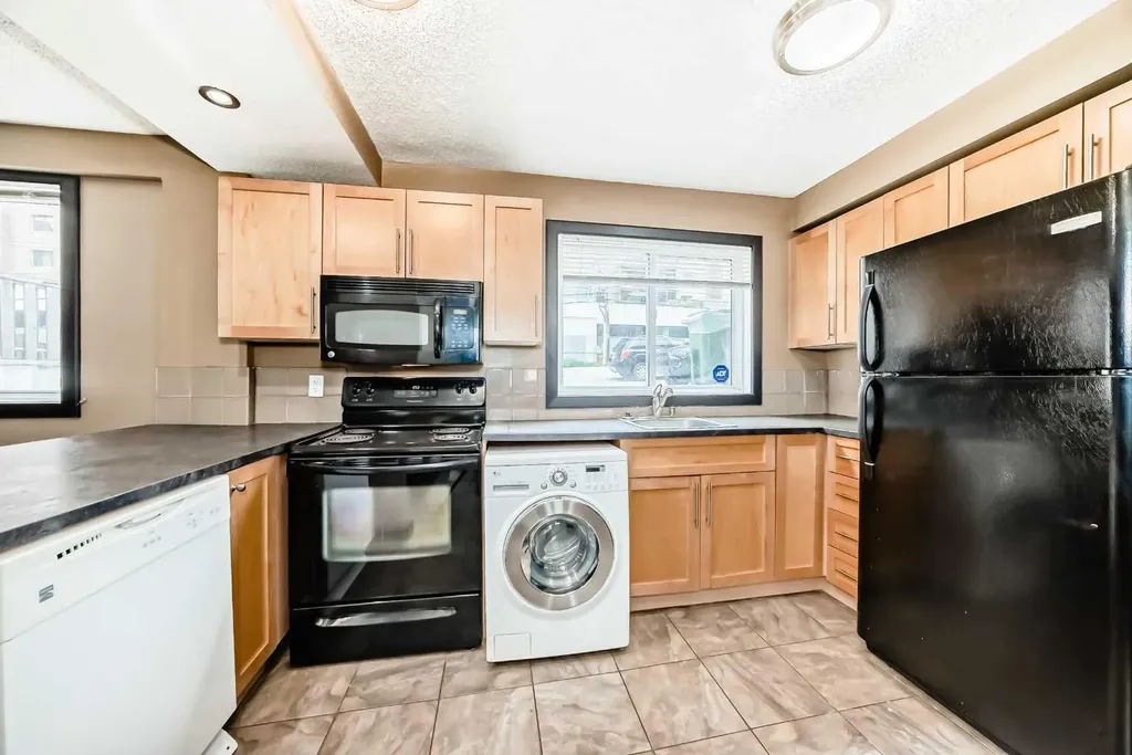 620 15 Avenue SW Calgary AB T2R 0R5