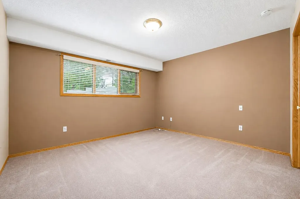 407 Macleod Trail SE Medicine Hat AB T1A 8P7