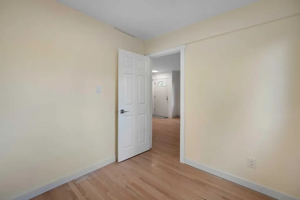 19 Haddock Road SW Calgary AB T2V 3J9