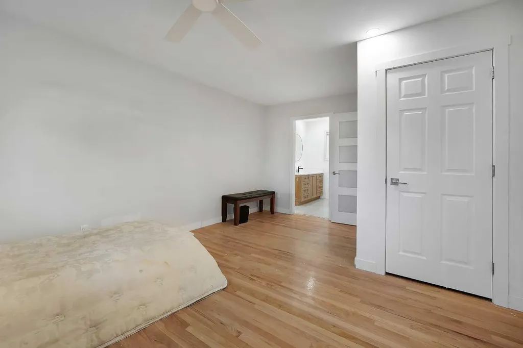 19 Haddock Road SW Calgary AB T2V 3J9
