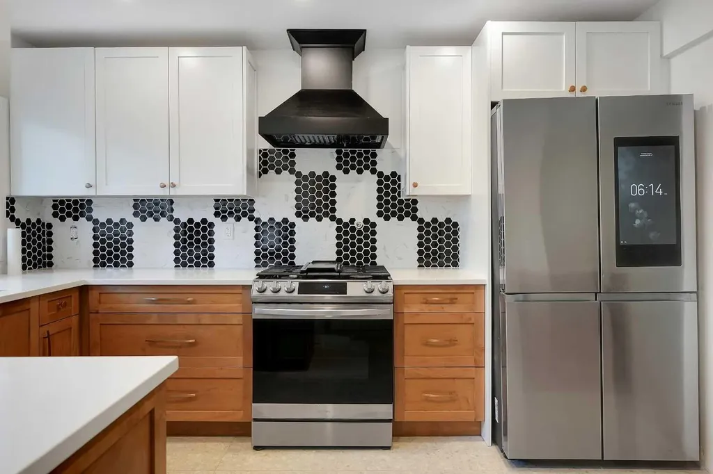 19 Haddock Road SW Calgary AB T2V 3J9