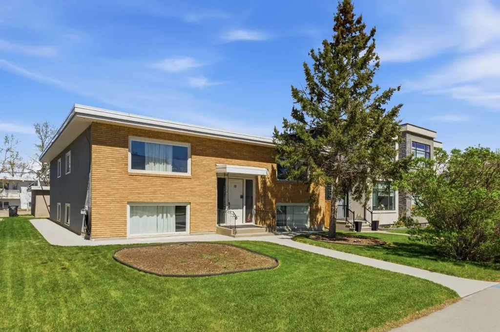 1108 15 Avenue NE Calgary AB T2E 1J3