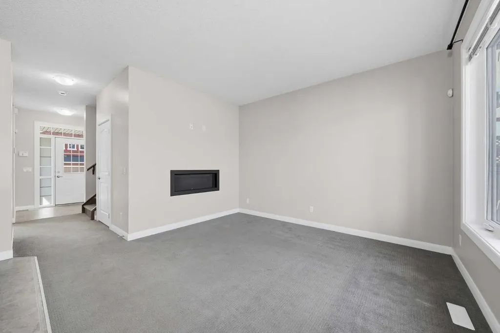 24 Evanspark Gardens NW Calgary AB T3P0G5
