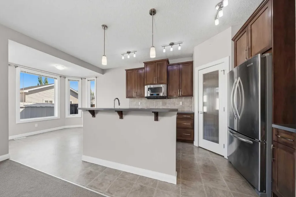 24 Evanspark Gardens NW Calgary AB T3P0G5
