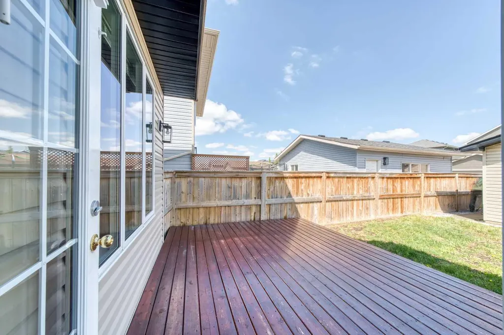 24 Evanspark Gardens NW Calgary AB T3P0G5