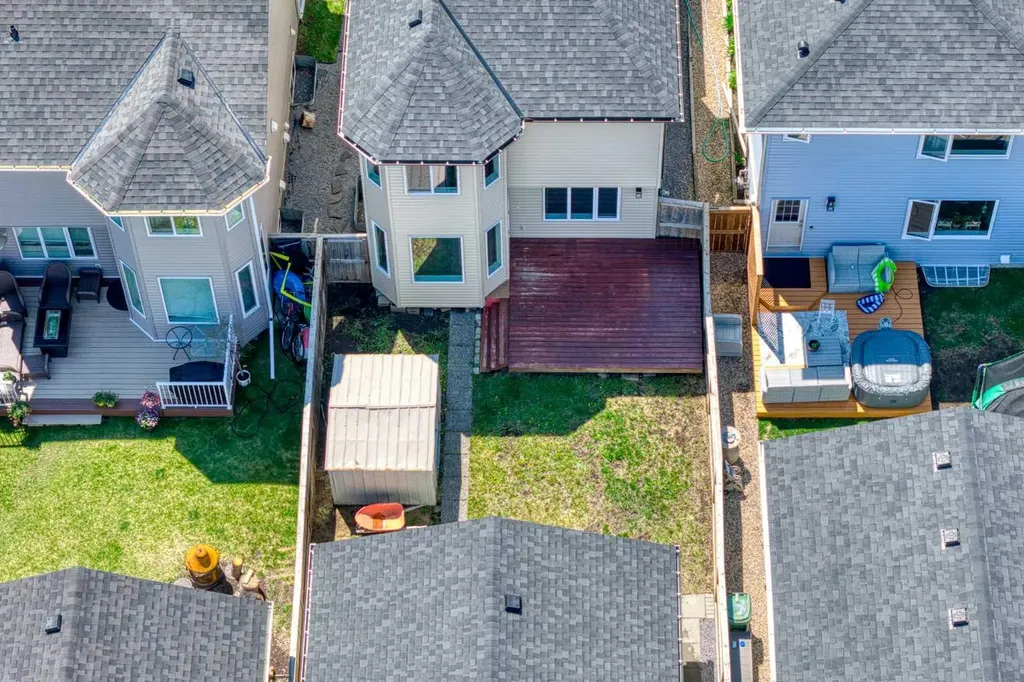 24 Evanspark Gardens NW Calgary AB T3P0G5