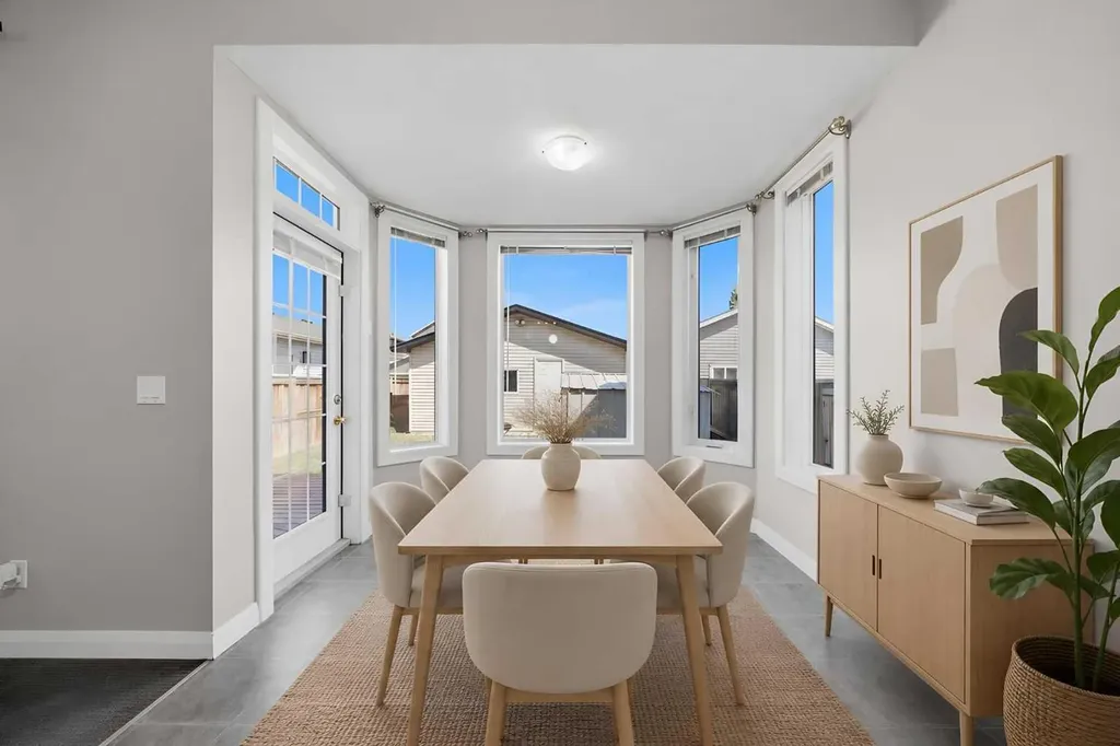 24 Evanspark Gardens NW Calgary AB T3P0G5