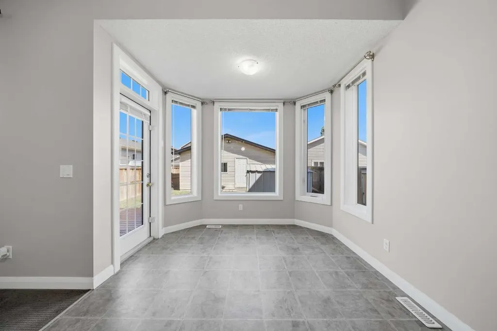 24 Evanspark Gardens NW Calgary AB T3P0G5
