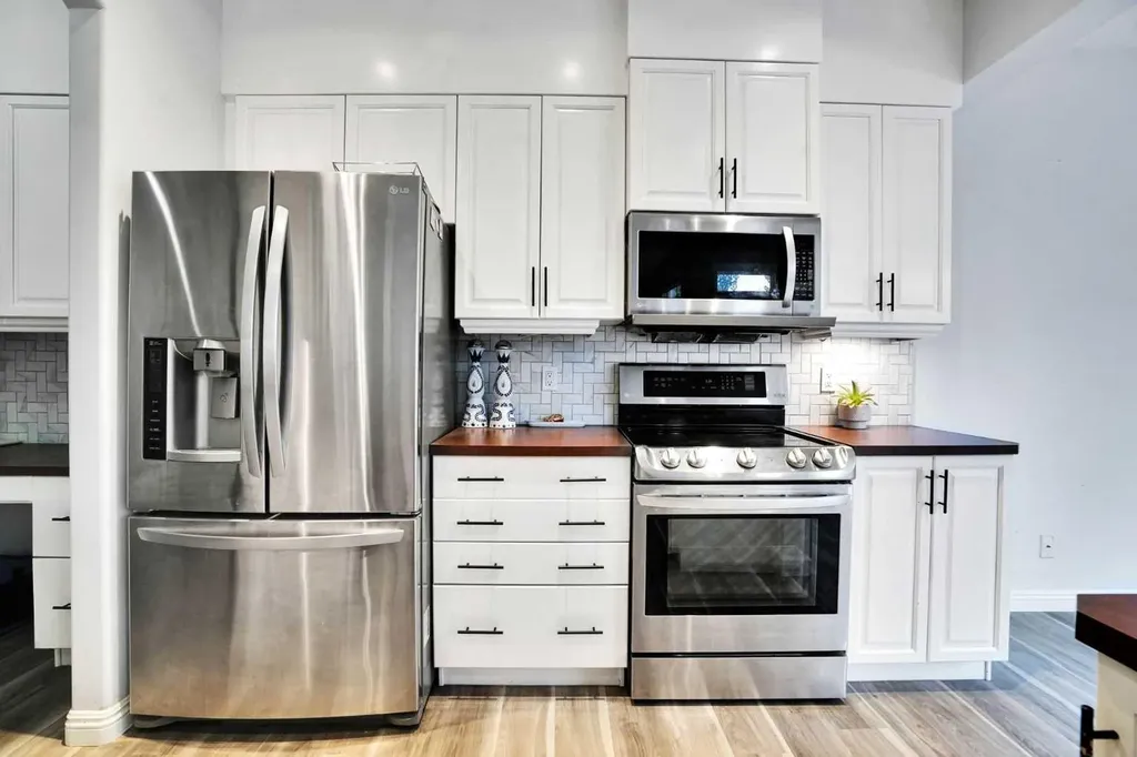 74 Cranleigh Green SE Calgary AB T3M 1J2