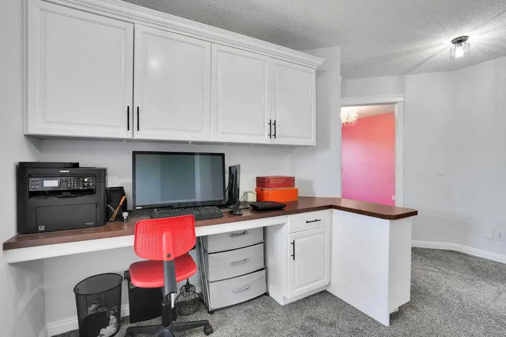 74 Cranleigh Green SE Calgary AB T3M 1J2