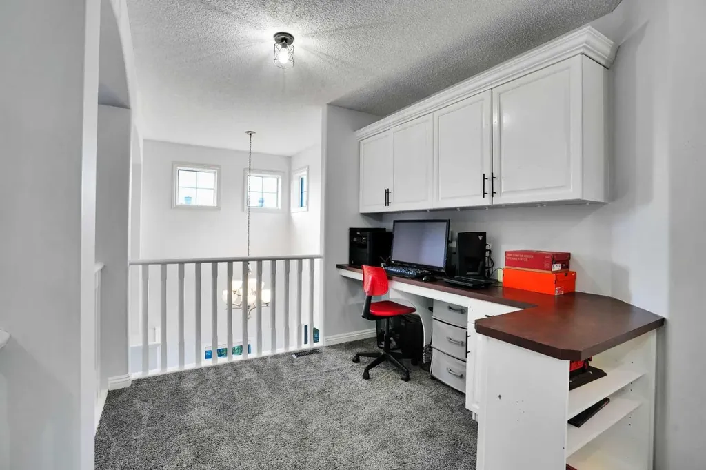 74 Cranleigh Green SE Calgary AB T3M 1J2