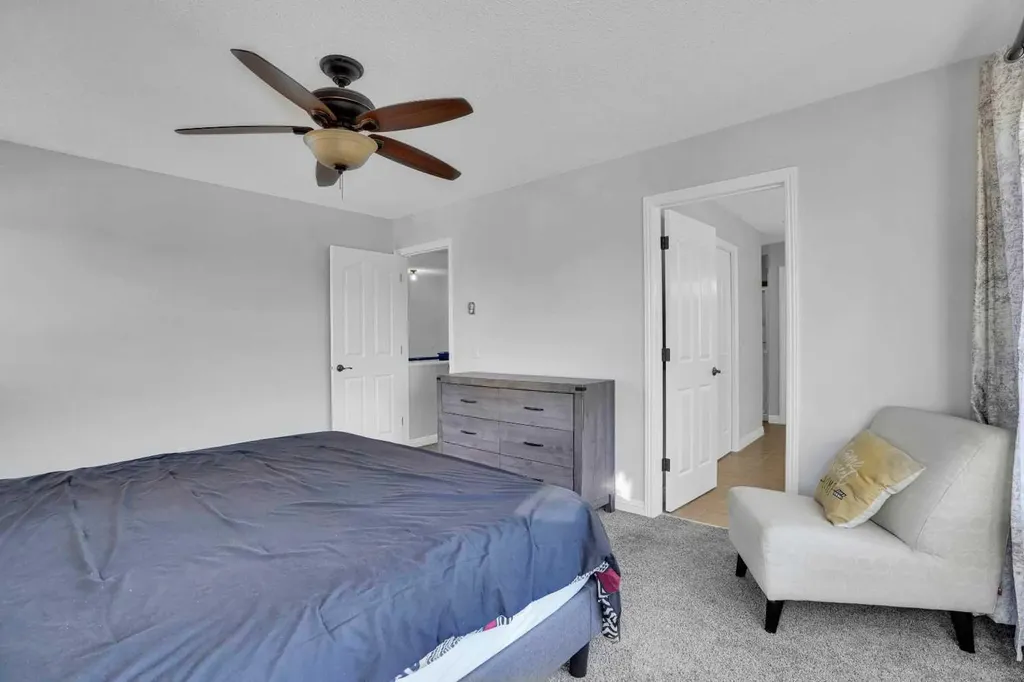 74 Cranleigh Green SE Calgary AB T3M 1J2