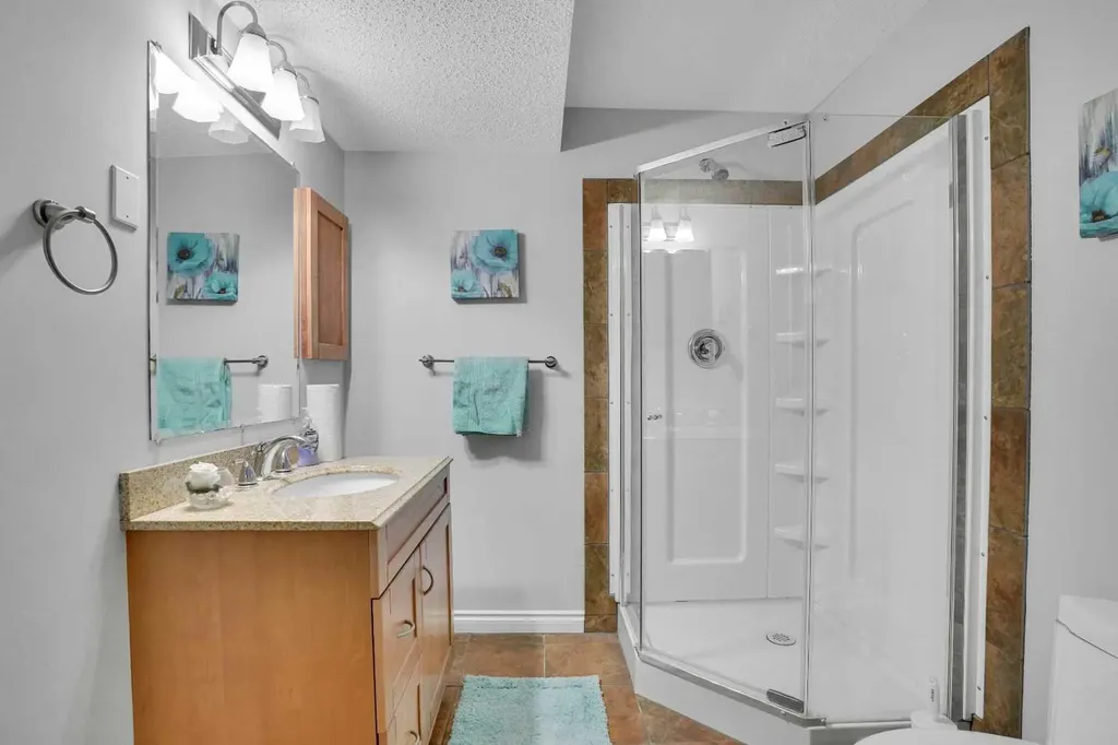 74 Cranleigh Green SE Calgary AB T3M 1J2