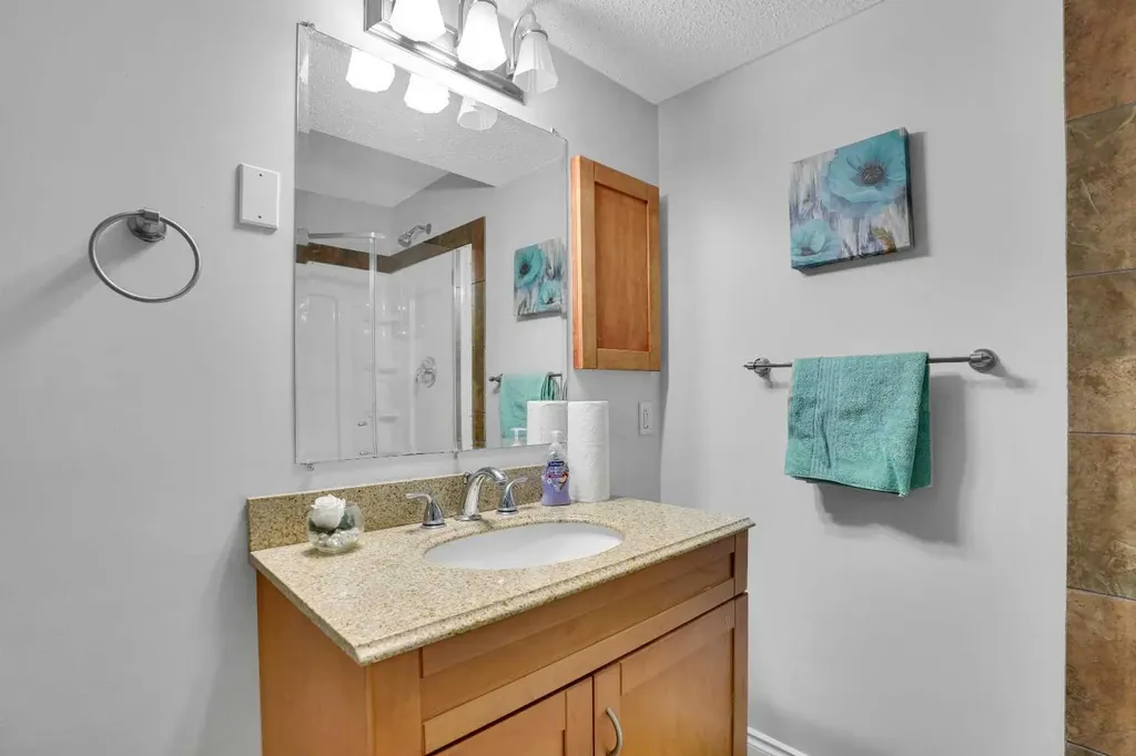 74 Cranleigh Green SE Calgary AB T3M 1J2