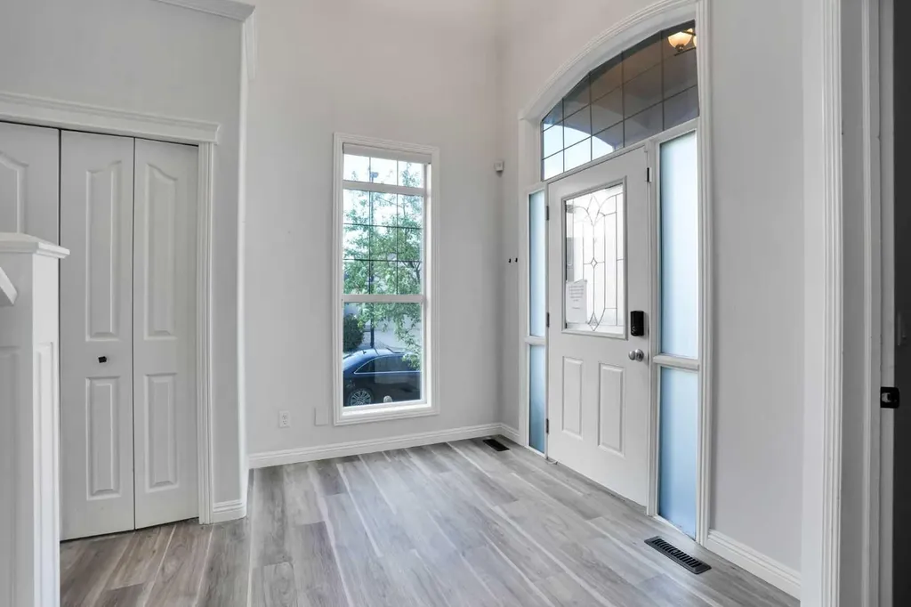 74 Cranleigh Green SE Calgary AB T3M 1J2