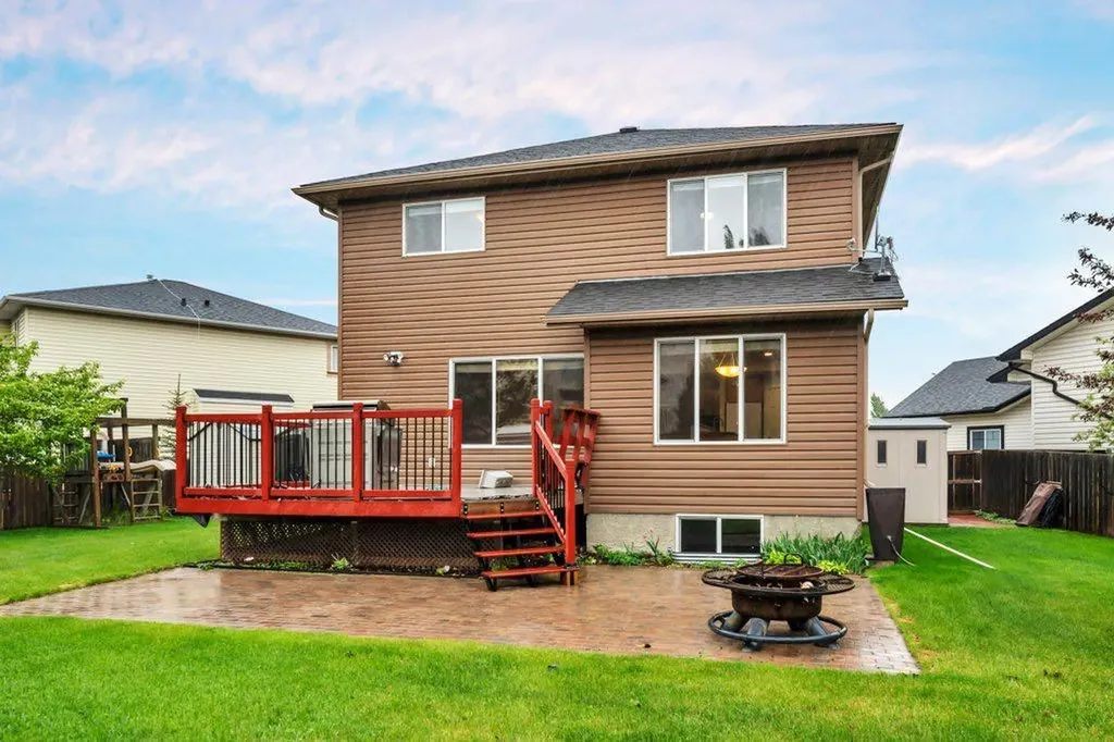 151 Cove Place Chestermere AB T1X 1J6