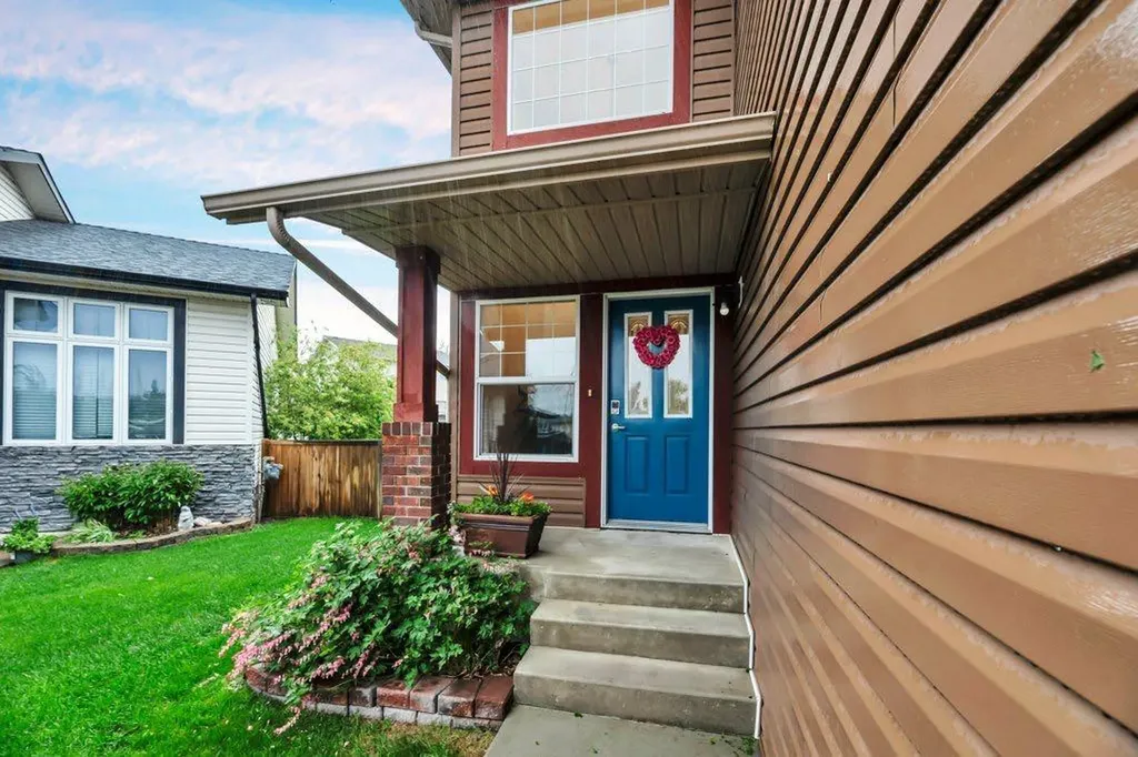 151 Cove Place Chestermere AB T1X 1J6