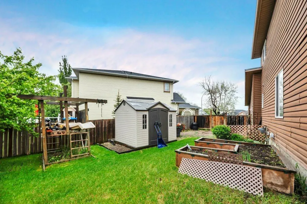 151 Cove Place Chestermere AB T1X 1J6