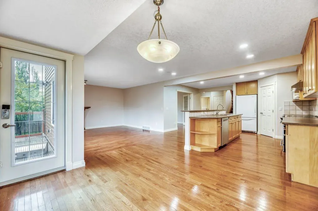 151 Cove Place Chestermere AB T1X 1J6