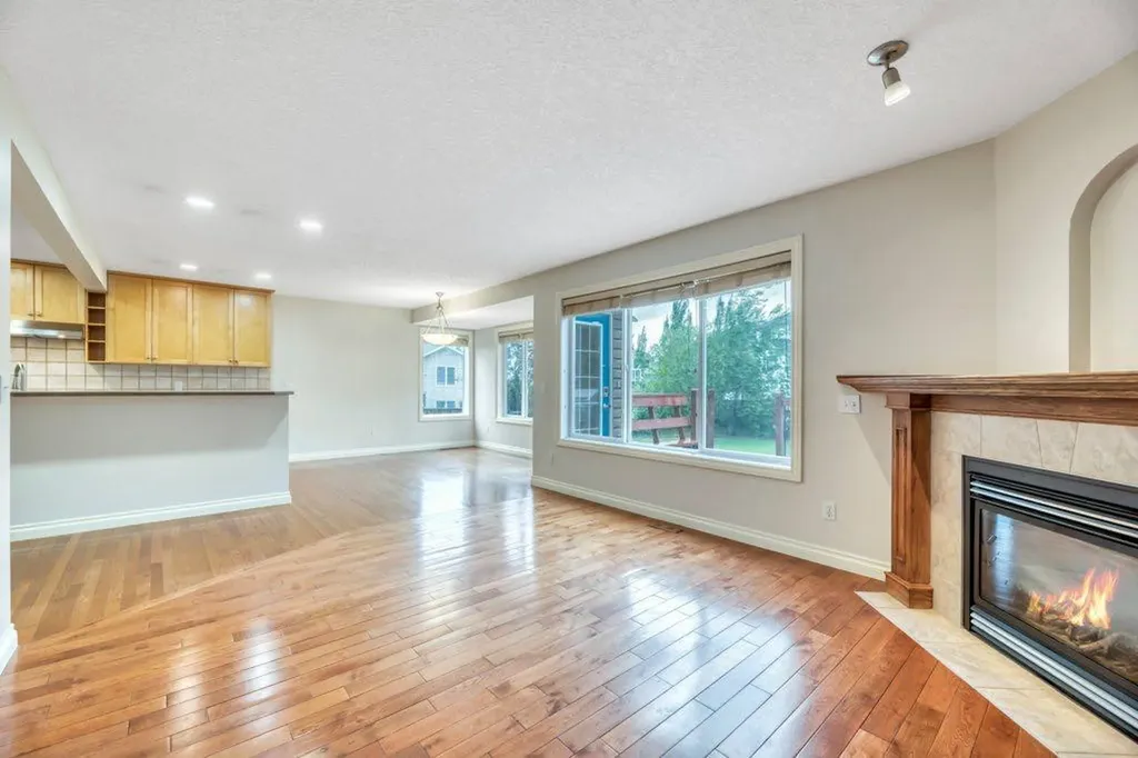 151 Cove Place Chestermere AB T1X 1J6